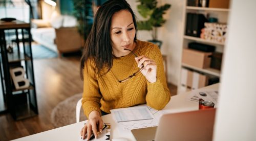 What Are the Best Blogging Strategies in Izonemedia360.com for Business Growth